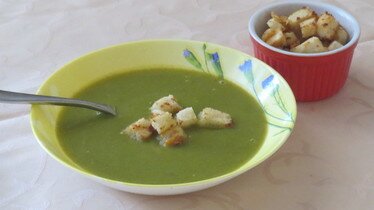 Рецепт Суп из зеленого горошка с горчичными гренками